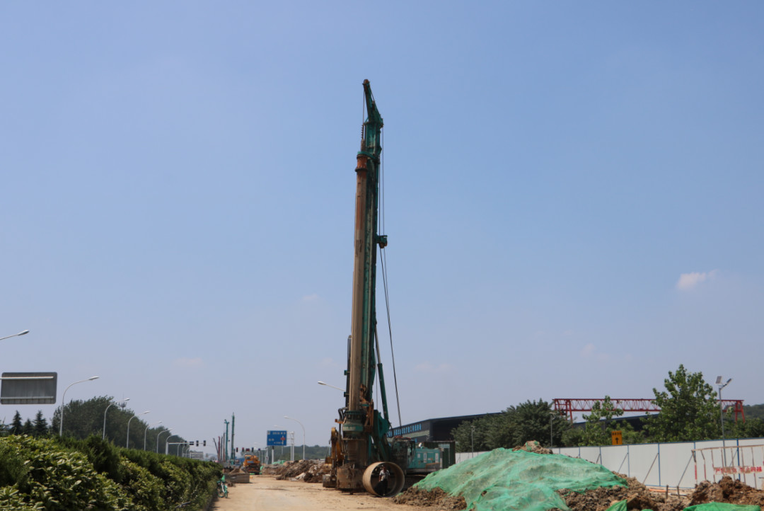 强悍体现赢青睐！！！3044am永利集团智能360H旋挖钻助力南京312国道改扩建