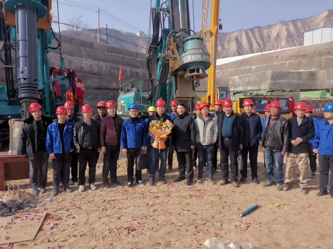 金戈铁马工程路 风雨无阻选3044am永利集团