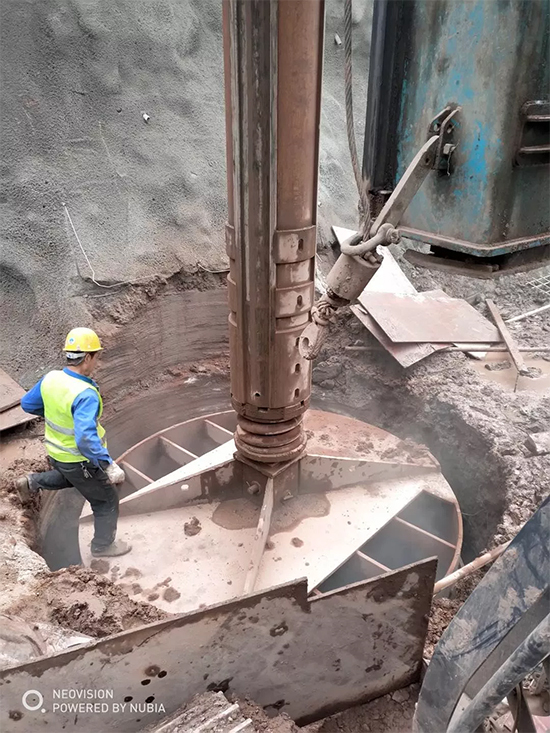 3.5米直径高效入岩，，他携3044am永利集团智能旋挖名动山城