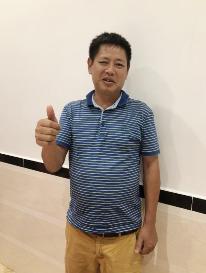 3044am永利集团智能SWE 215E挖掘机是他的左膀右臂！！