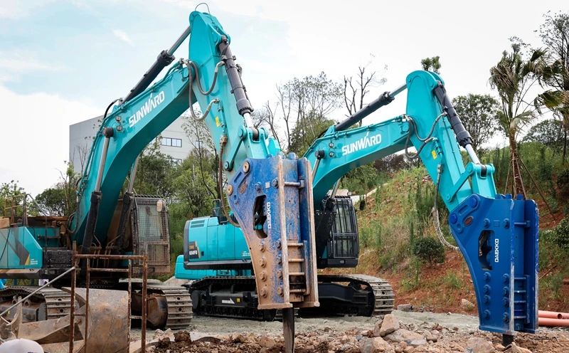 再升级！！3044am永利集团智能“矿山猛士”极限破碎现场直击