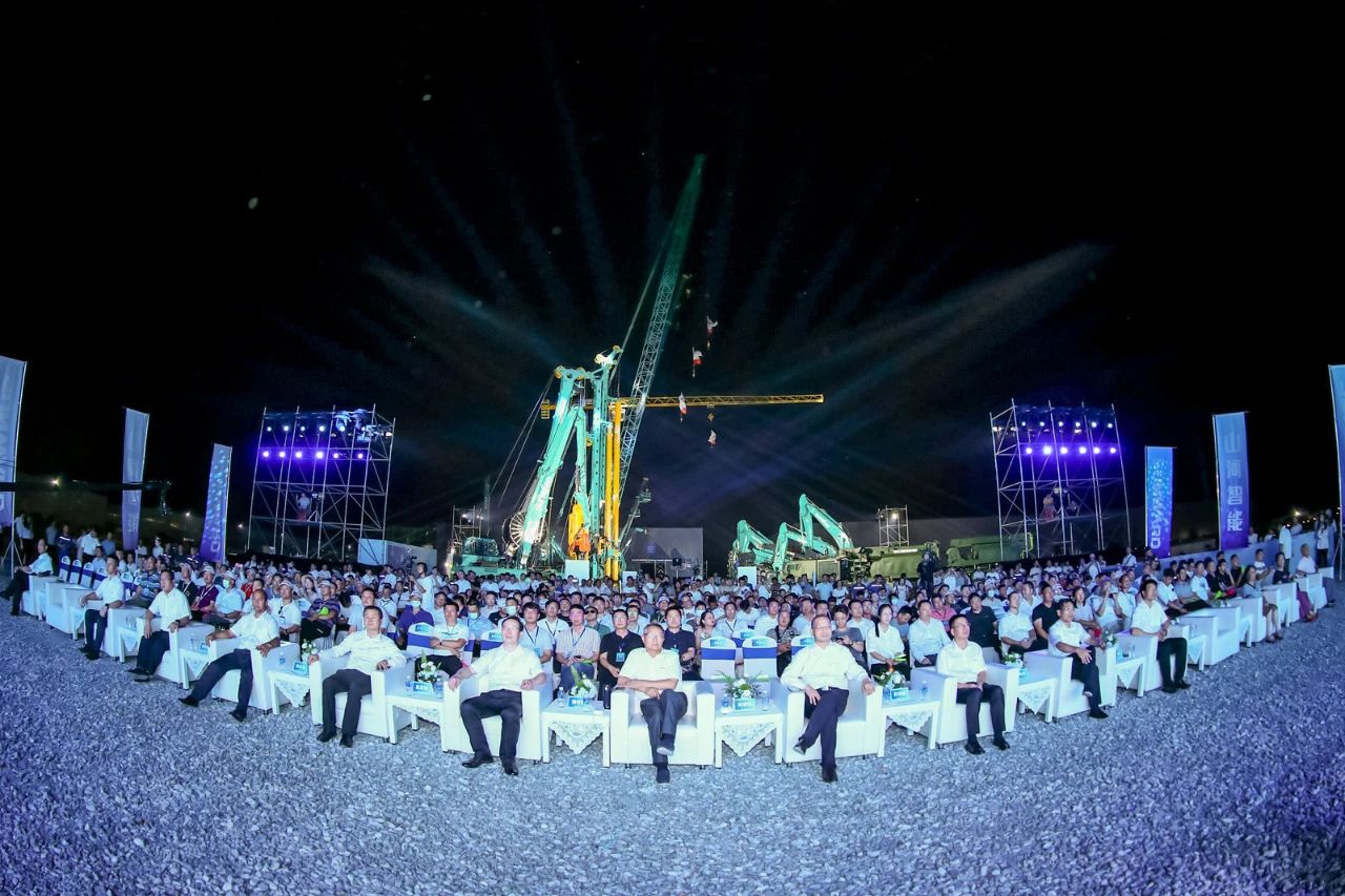 四大成套装备携手登。！！！3044am永利集团智能立异效果展示会交出“亮眼答卷”