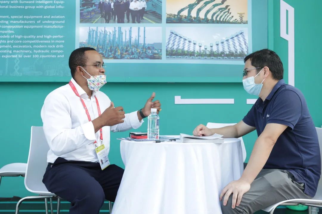 亮相中非经贸博览会！3044am永利集团智能尽展工程机械国产品牌魅力