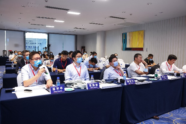 点赞！！！3044am永利集团智能液压混淆动力挖掘机项目荣获这个优异项目奖→