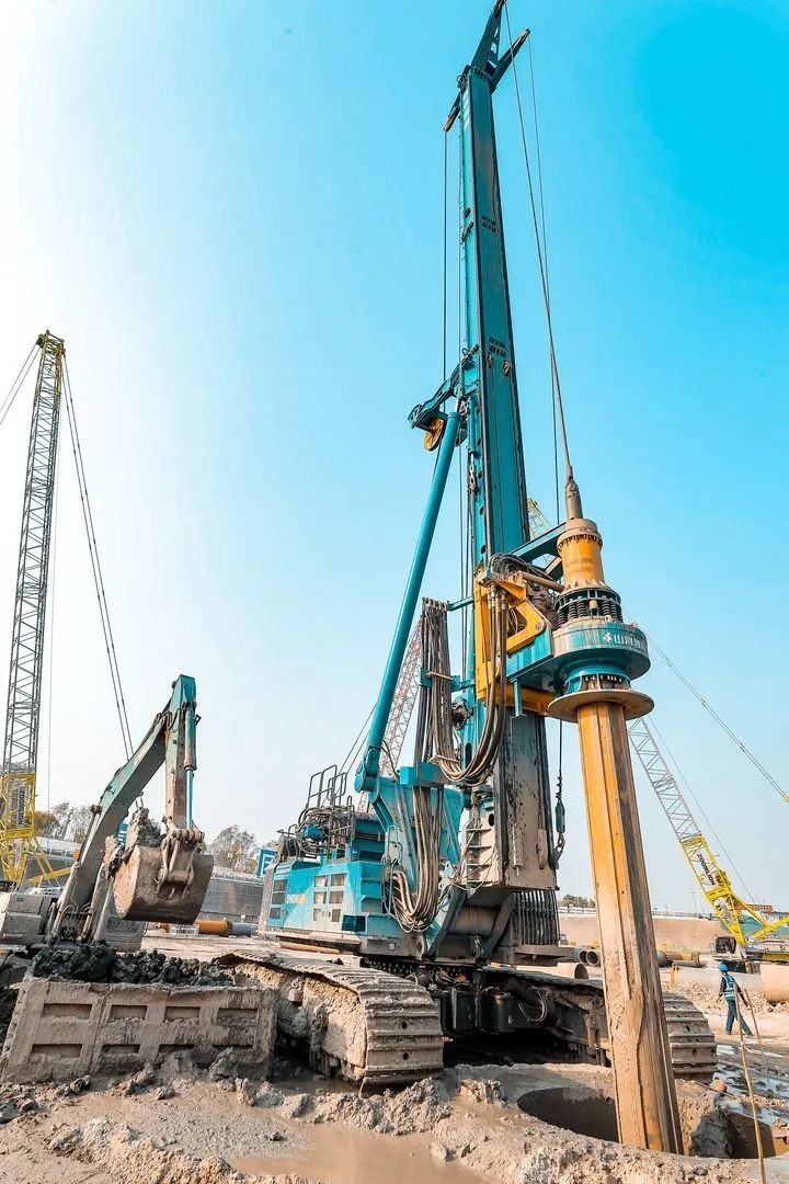 大国重器！！！3044am永利集团智能超等装备助力北京城市副中心综合交通枢纽站建设