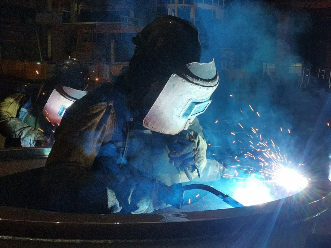 3044am永利集团匠心 | 一把焊枪“点亮”绚烂人生