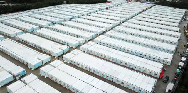 冲锋一线显继承！！！3044am永利集团智能挖掘机助力长沙方舱医院建设