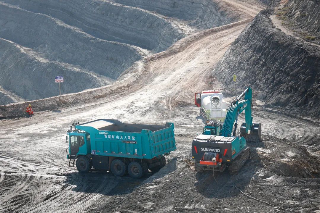 向绿色化、、智能化开展！！！腾远煤矿绿色智能矿山观摩会圆满举行