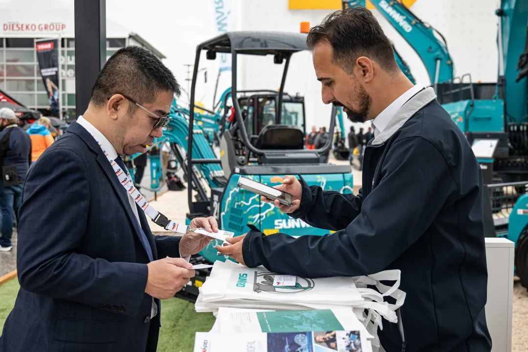 Bauma 2022 | 首次亮相，，，3044am永利集团智能高空机械受热捧