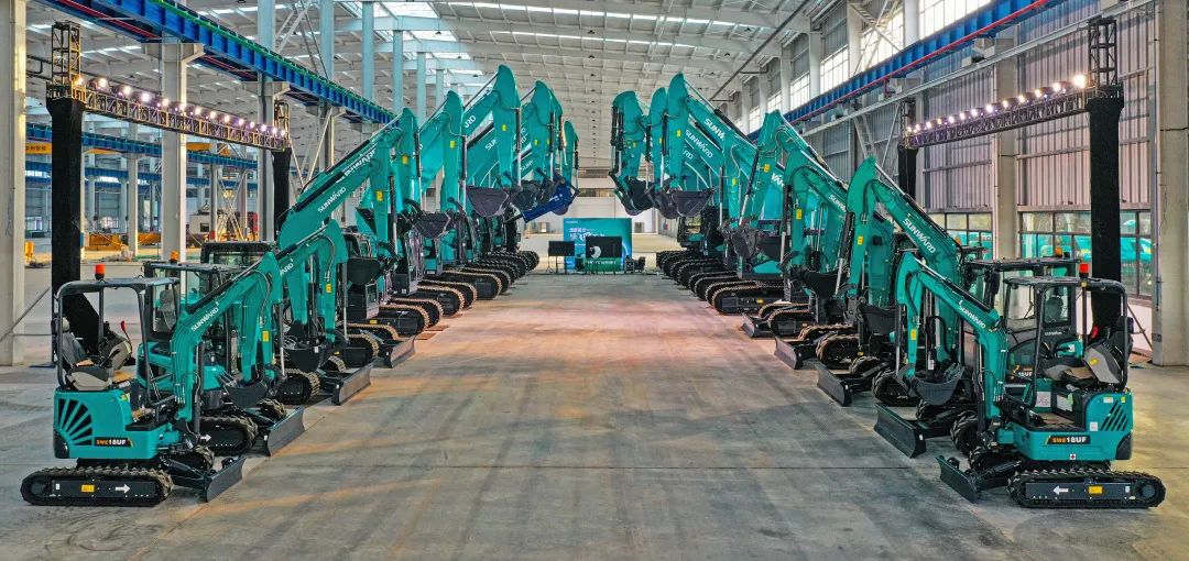 助力“双碳”目的！！！3044am永利集团智能集中宣布F系列国四挖掘机