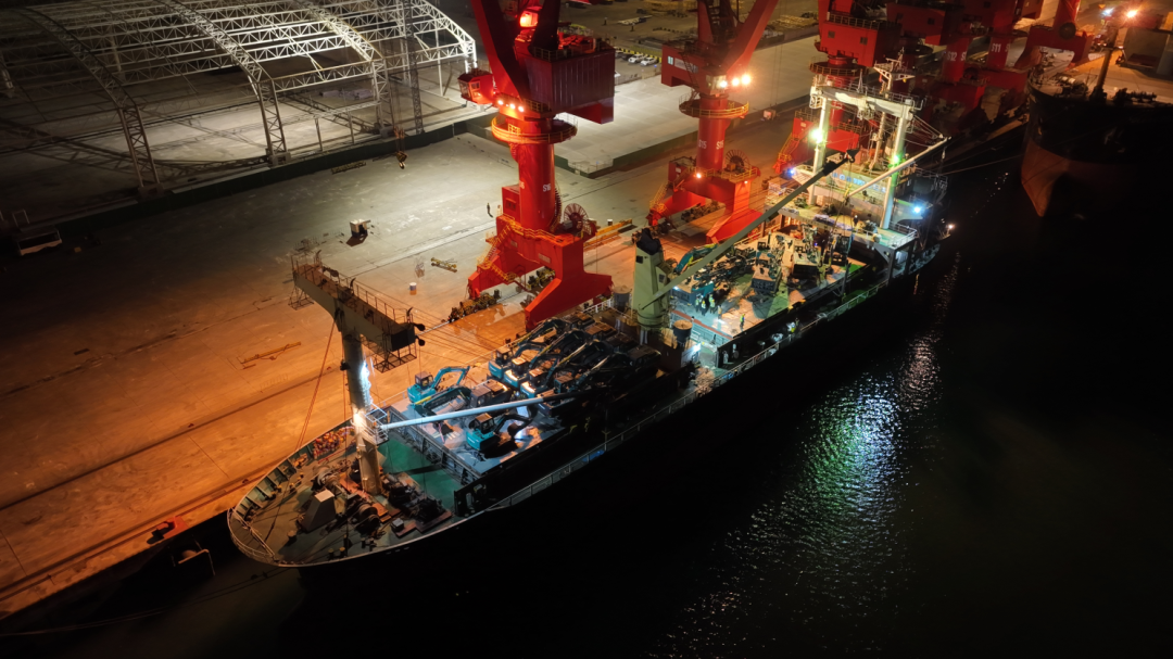 亿元装备“包船”出海！！！3044am永利集团智能国际市场迎来开门红