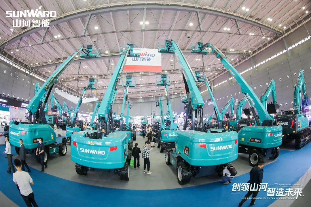 聚焦电动化、、、智能化！！！3044am永利集团智能全系列高空机械产品亮相长沙展