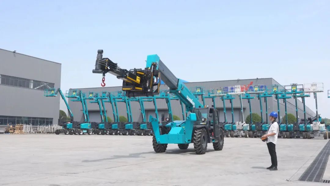 独家定制！！！3044am永利集团智能油缸替换机械人顺遂下线