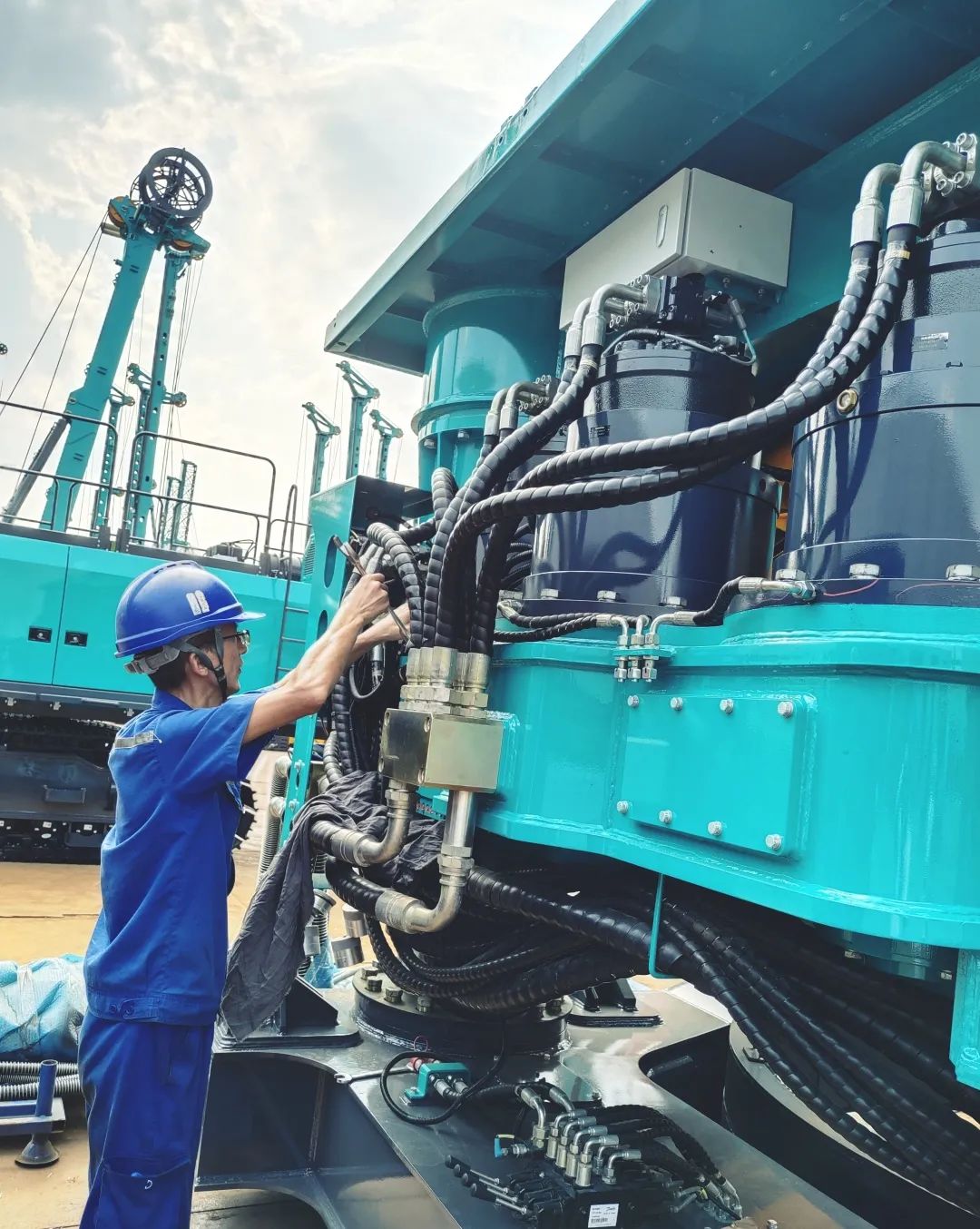 劳动庆幸，，，创立伟大！！纪录那些通俗且伟大的劳动瞬间