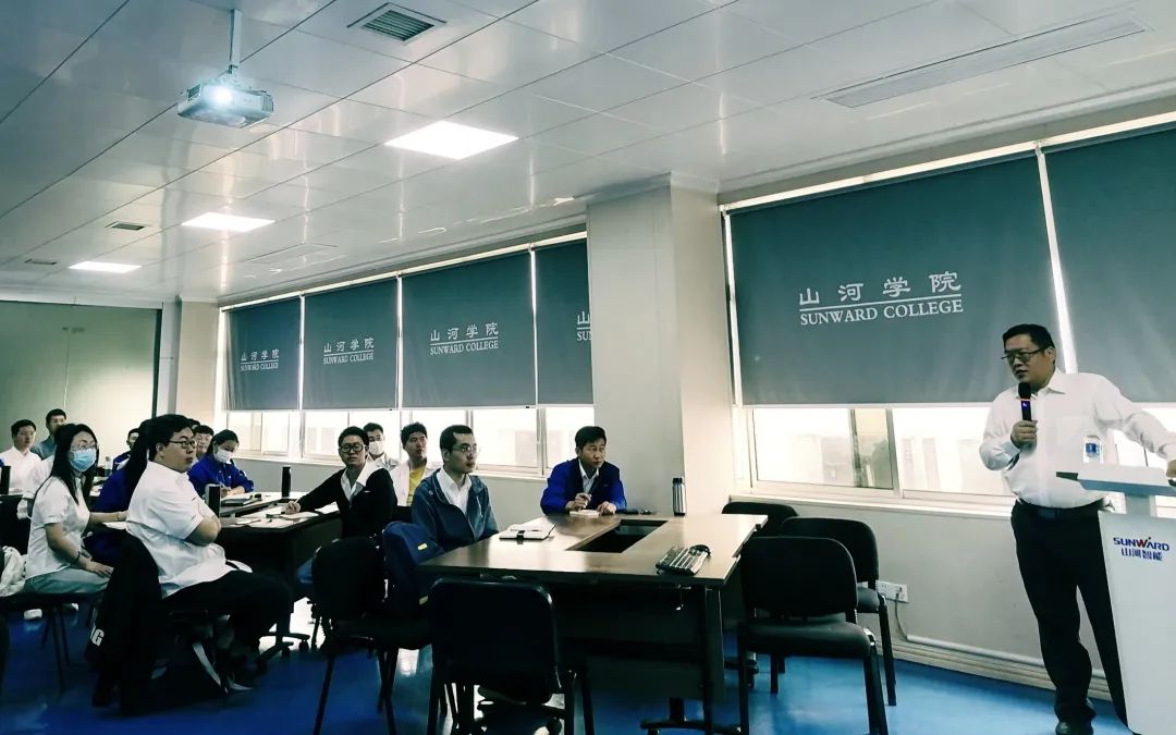 劳动庆幸，，，创立伟大！！纪录那些通俗且伟大的劳动瞬间