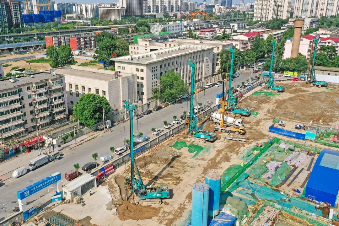 闪灼首都！！3044am永利集团智能旋挖钻机集群助力民生工程