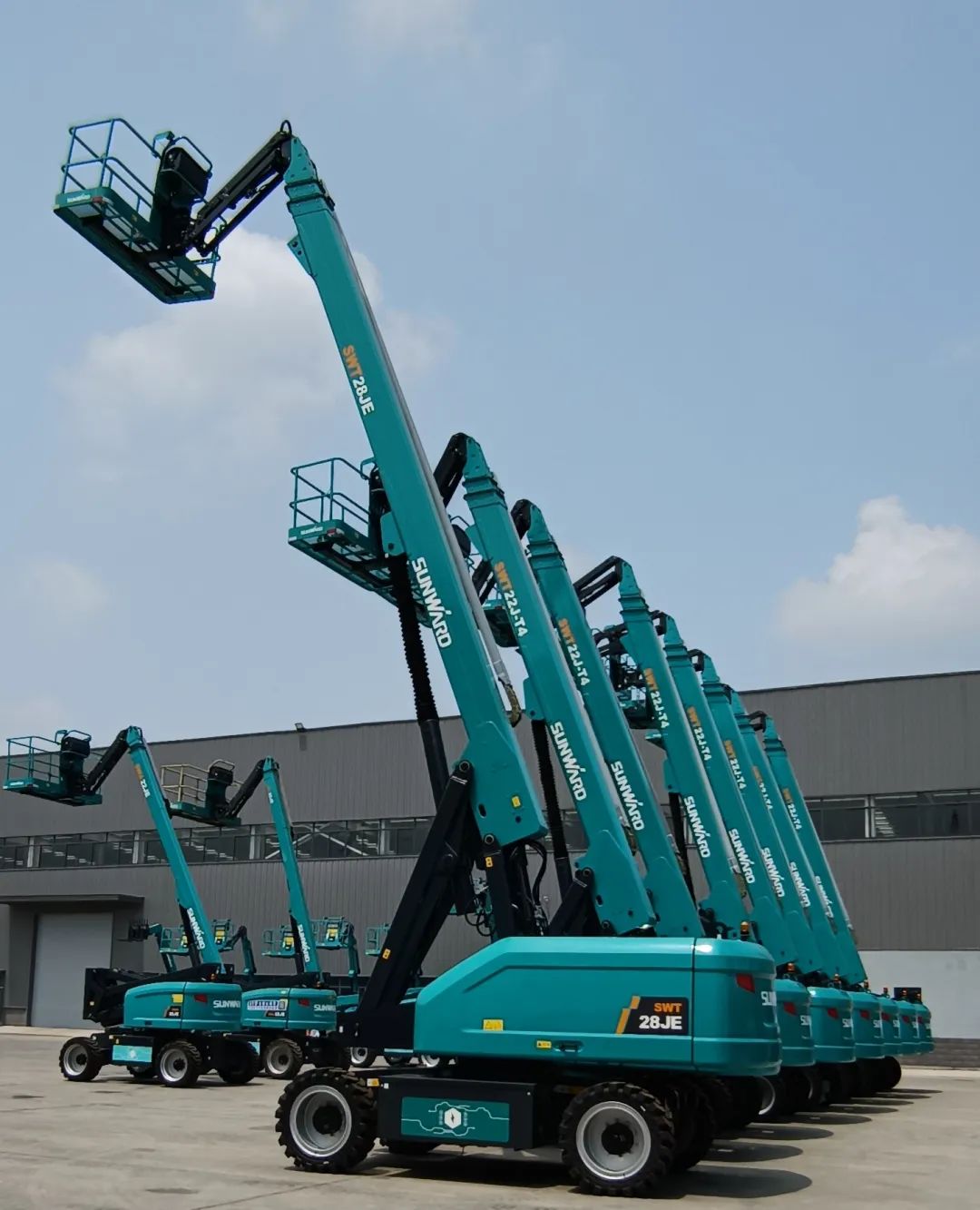 新能源家族再添“新丁”！3044am永利集团智能三款电动臂式高空作业平台齐下线