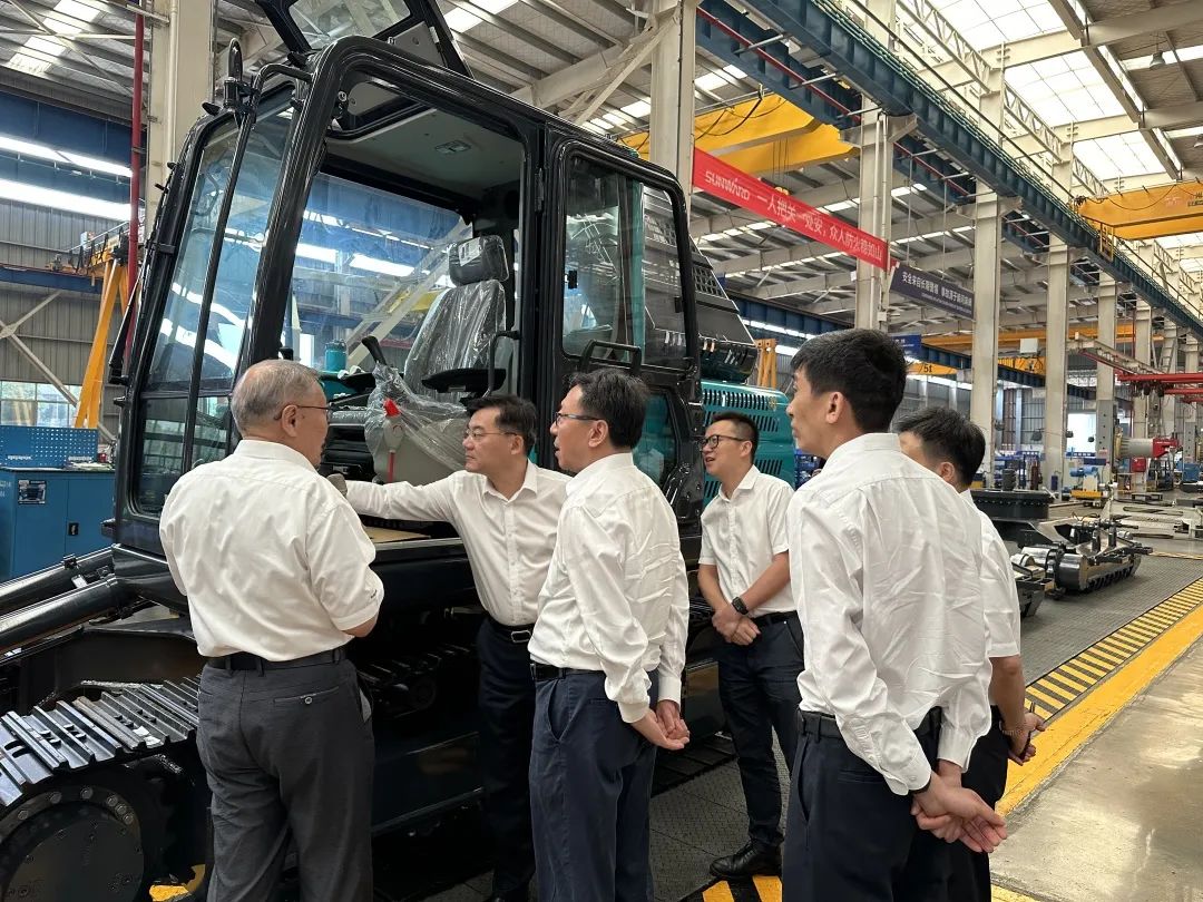 中国联通集团副总司理梁宝俊到访3044am永利集团智能