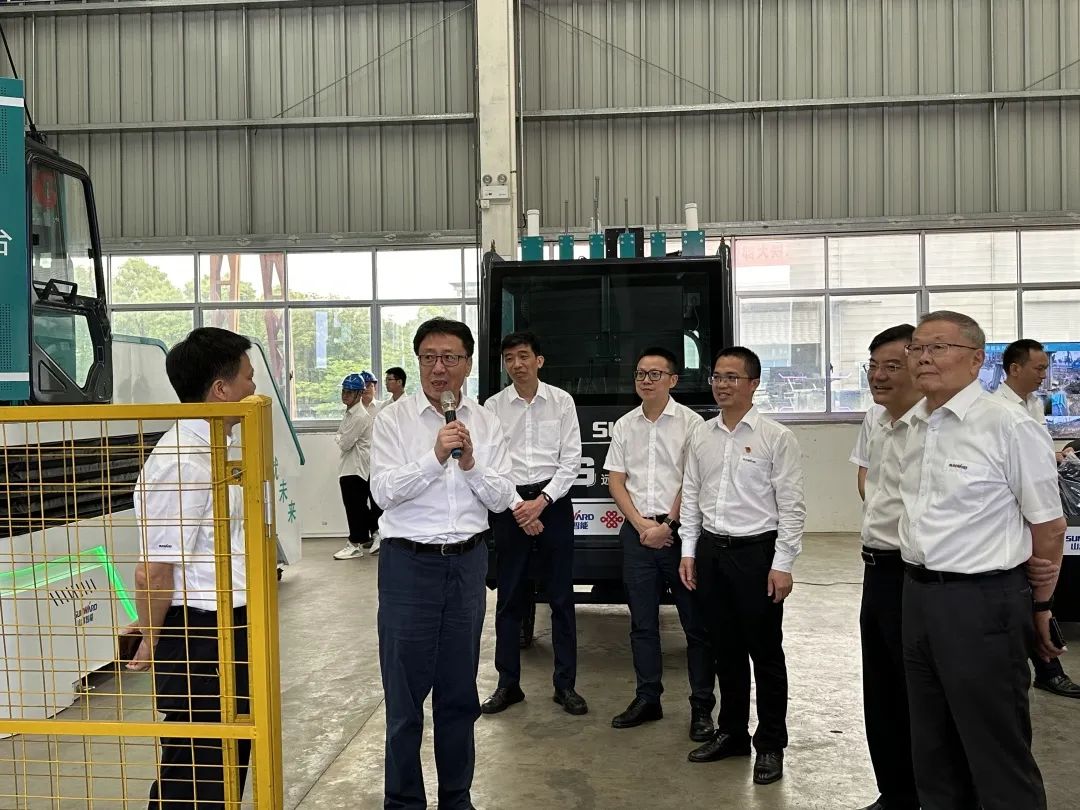 中国联通集团副总司理梁宝俊到访3044am永利集团智能