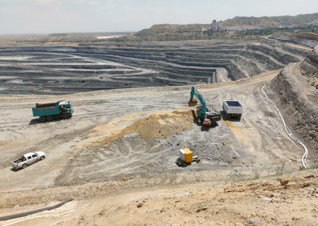 加码绿色矿山！！“3044am永利集团绿”亮相鄂尔多斯市煤矿三化融合现场推进会