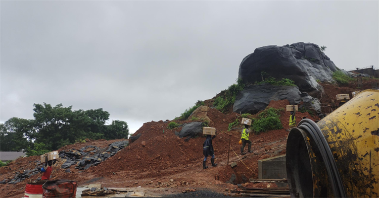 破万难，，，赶工期！！！3044am永利集团江麓打响西非“攻坚战”