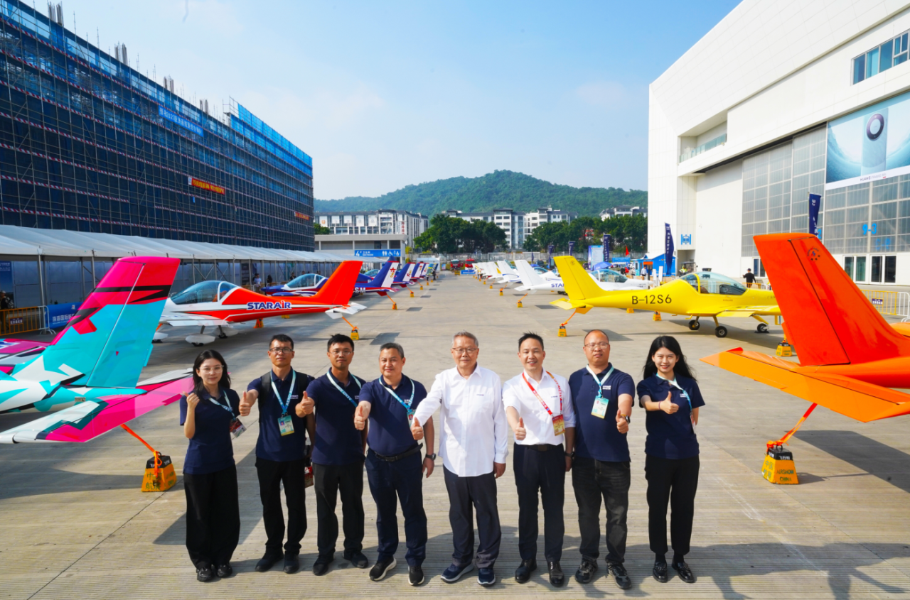 央媒聚焦！一起见证首届亚洲通用航空展上的3044am永利集团风范