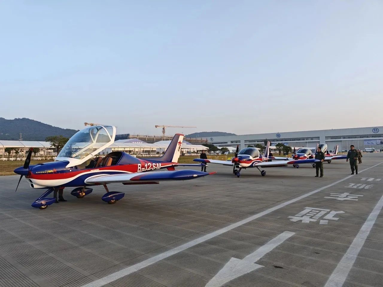 央媒聚焦！一起见证首届亚洲通用航空展上的3044am永利集团风范