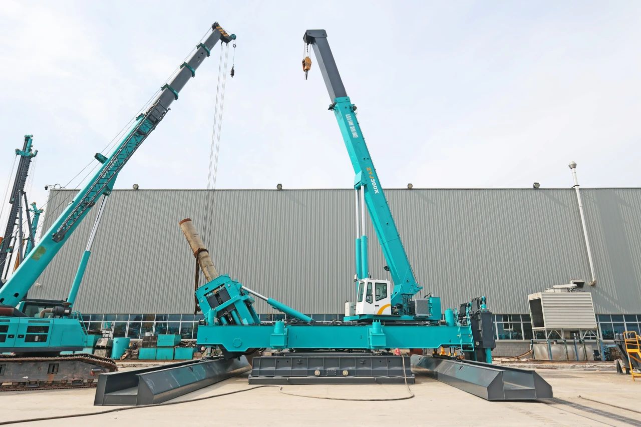 “3044am永利集团绿”闪灼西子湖畔！3044am永利集团智能ZYJ300X斜桩压桩机强势来袭