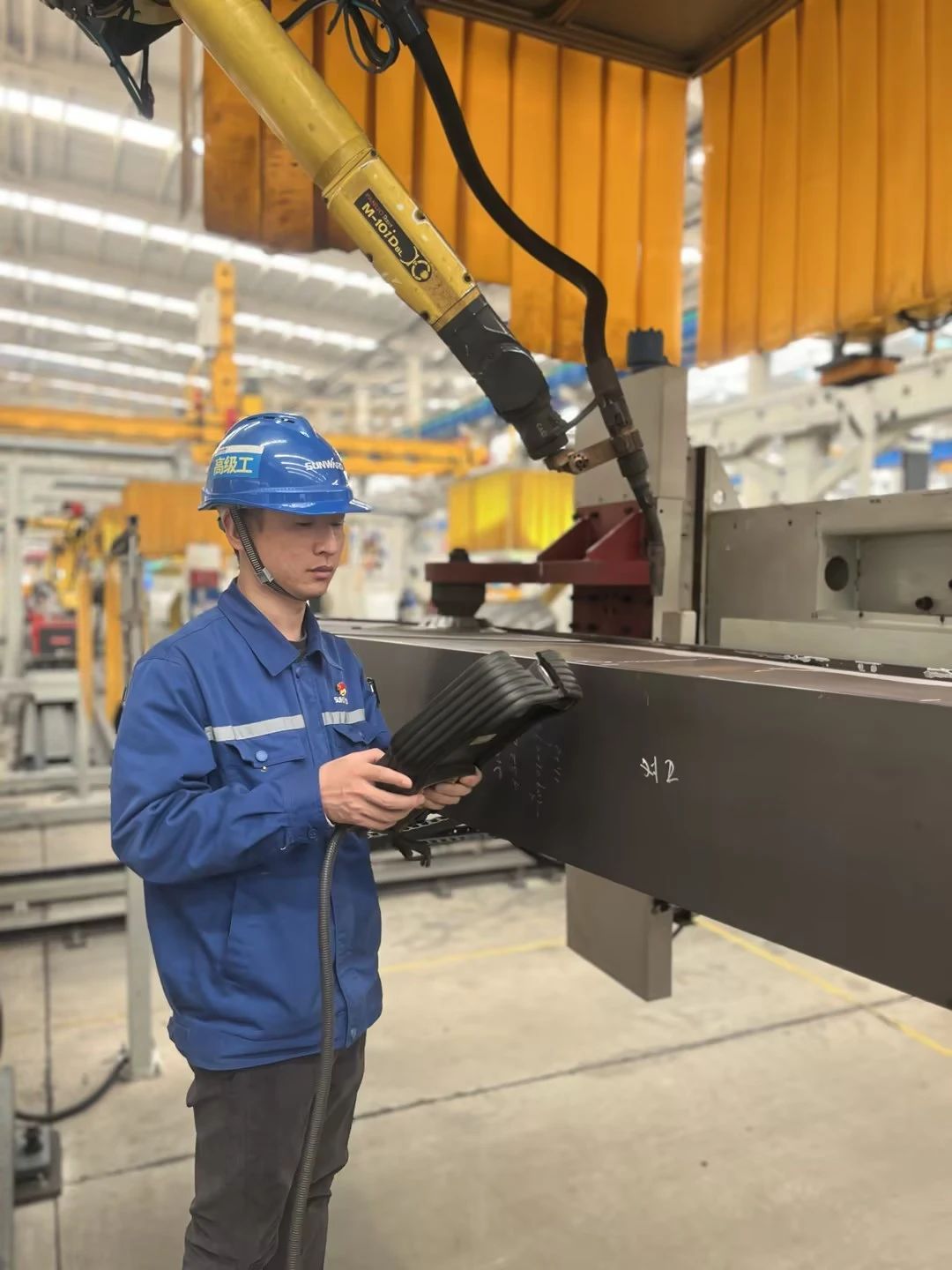 看3044am永利集团工匠们怎样用一双巧手“拿捏”事情、创立“奇！！