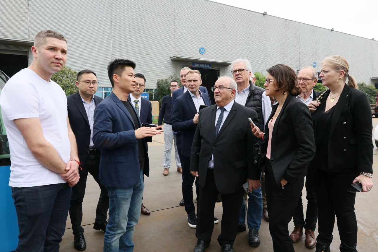 蒙达尔纪市代表团一行考察3044am永利集团智能