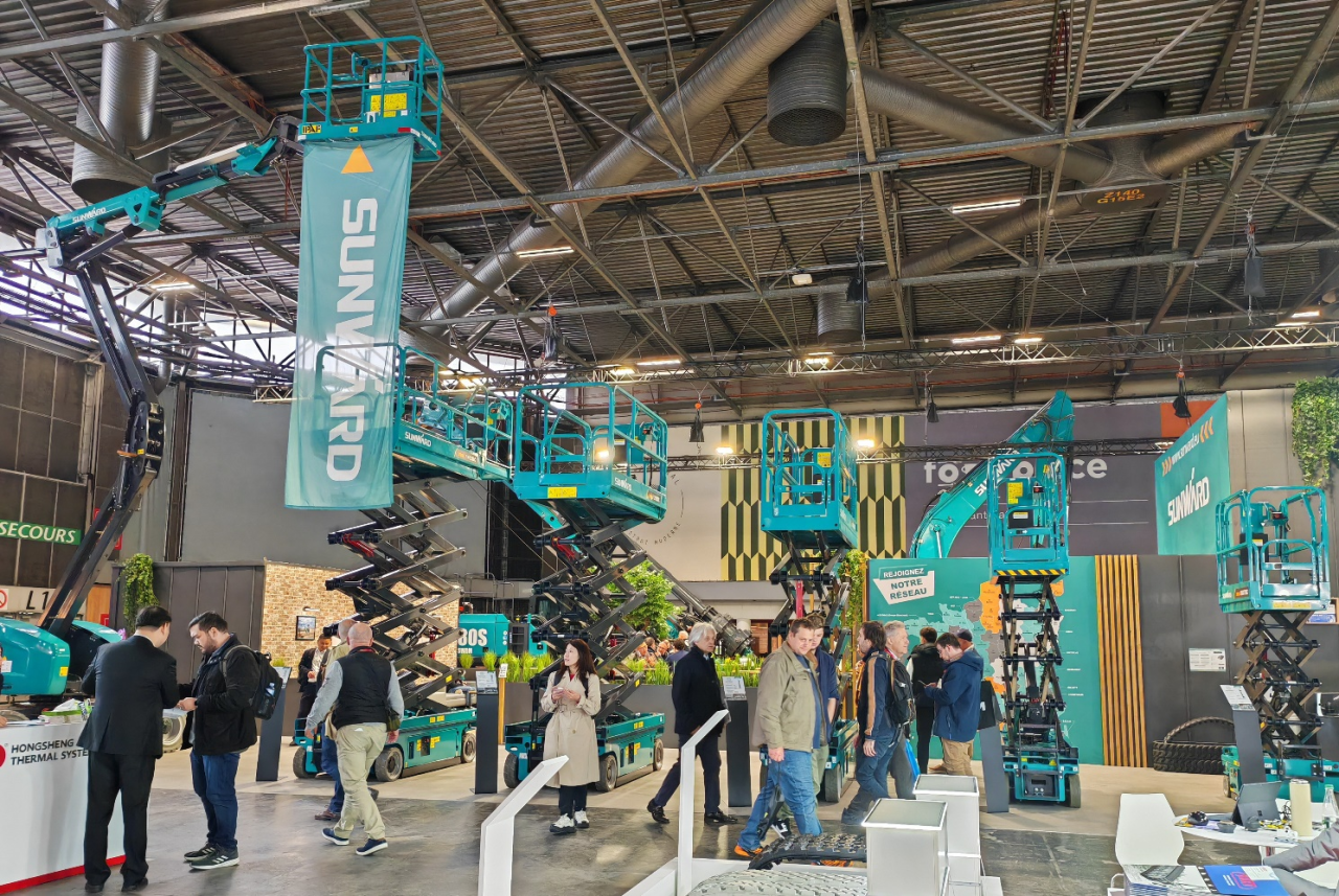 3044am永利集团智能高空机械闪灼2024法国工程机械展