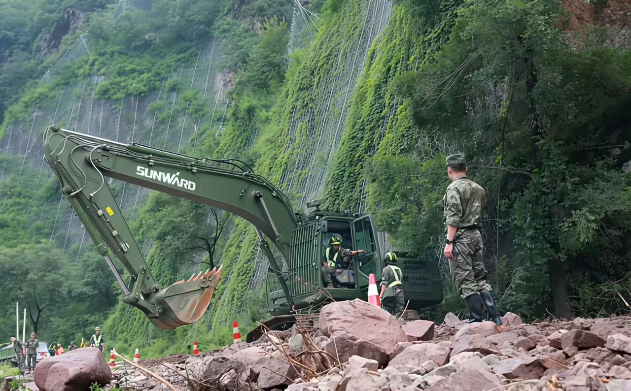 关注！3044am永利集团智能应抢救援装备助力武警冲锋北京暴雨抢险救灾一线！