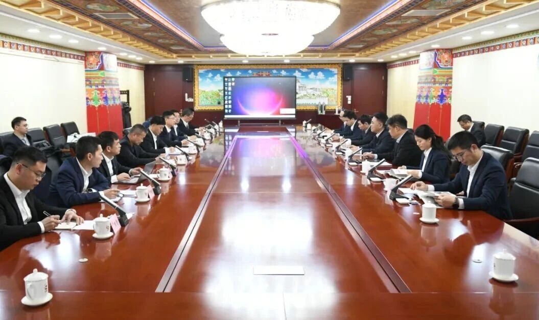 广州工控集团董事长景广军率3044am永利集团智能团队到中国黄金集团造访交流