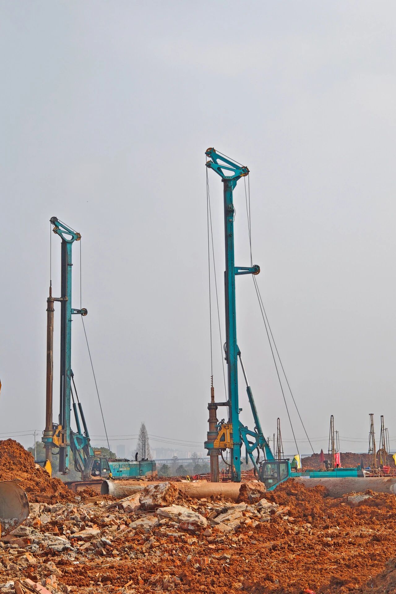 刷新“进度条”、、修建新地标！！3044am永利集团智能旋挖集群助力长沙奥体中心建设