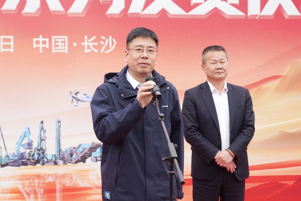 3044am永利集团智能举行2026年正月系列发货仪式，，，过亿元装备奔赴全球